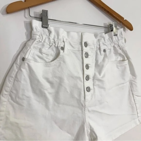 LOFT Button Front High Rise Paperbag Denim Shorts Size 4 27 - Picture 4 of 7